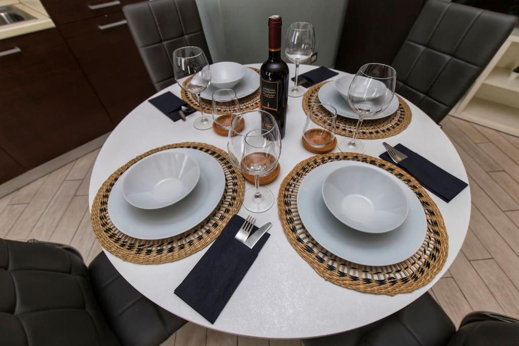 Charmy & Cozy Panoramic Flat 50M From M4 Stop Milano Ngoại thất bức ảnh