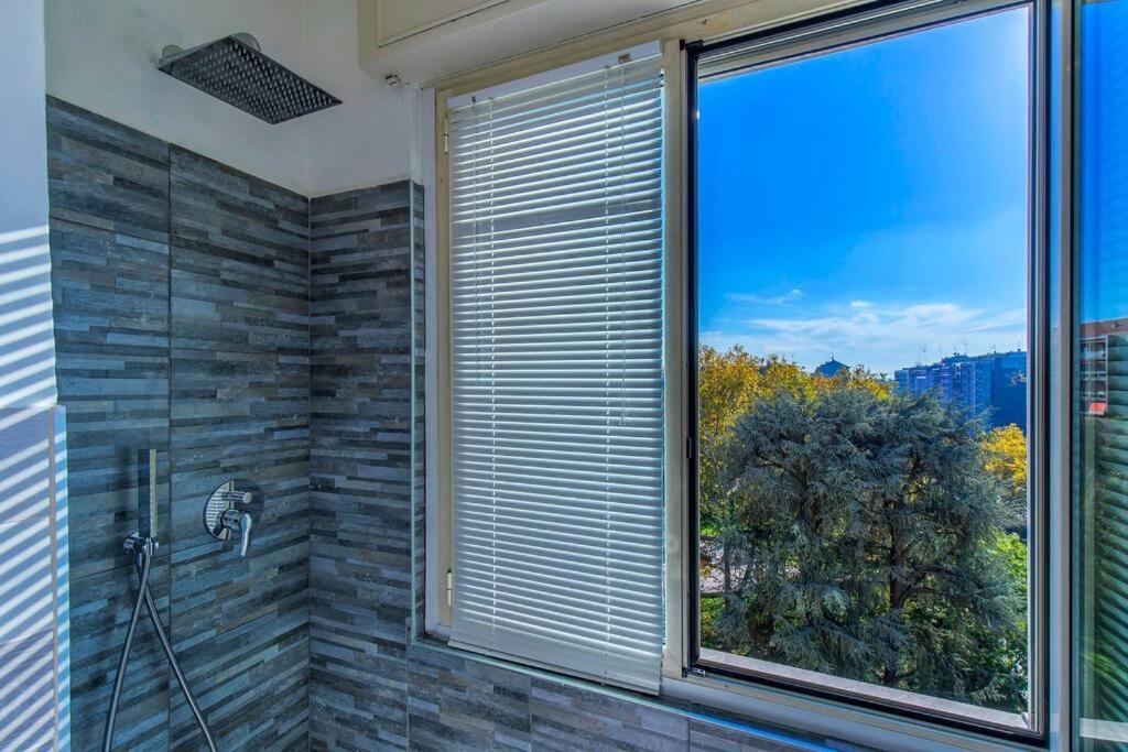 Charmy & Cozy Panoramic Flat 50M From M4 Stop Milano Ngoại thất bức ảnh